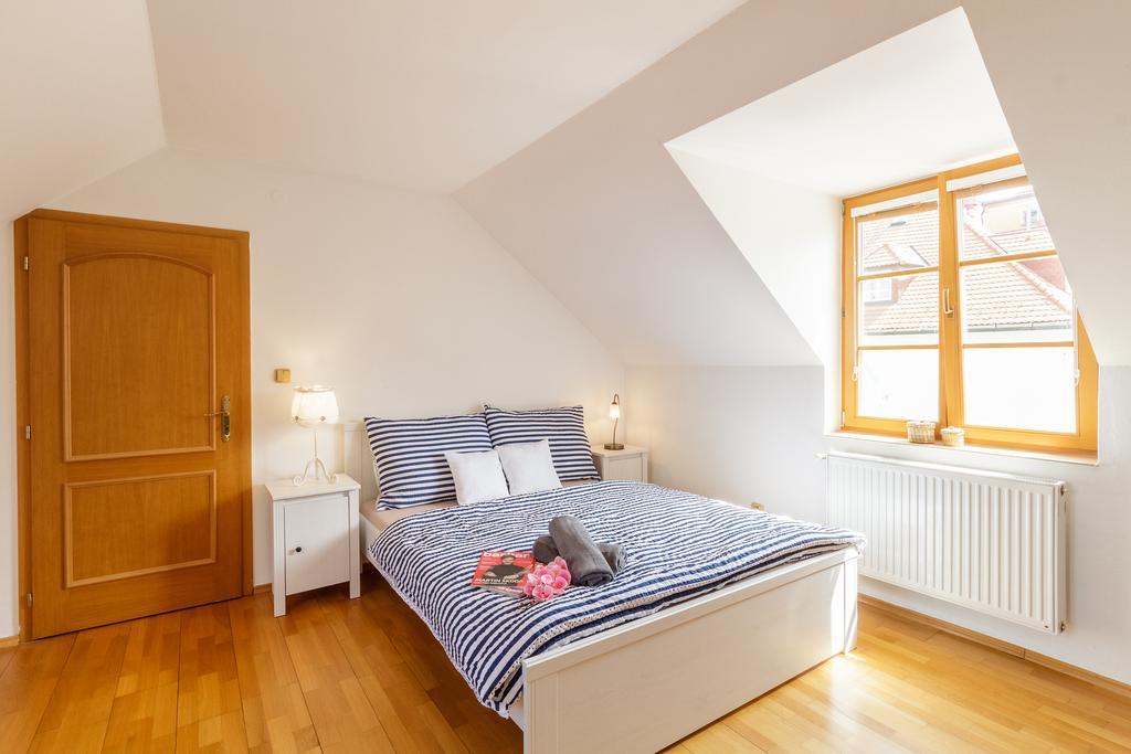 צ'סקה בודיוביצה Old Town Charles Apartments מראה חיצוני תמונה
